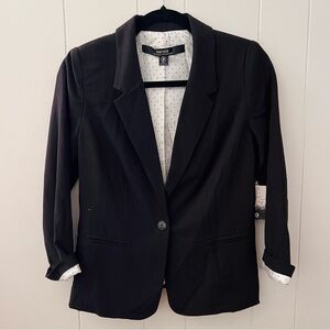 Kensie Black 3/4 sleeve blazer size small